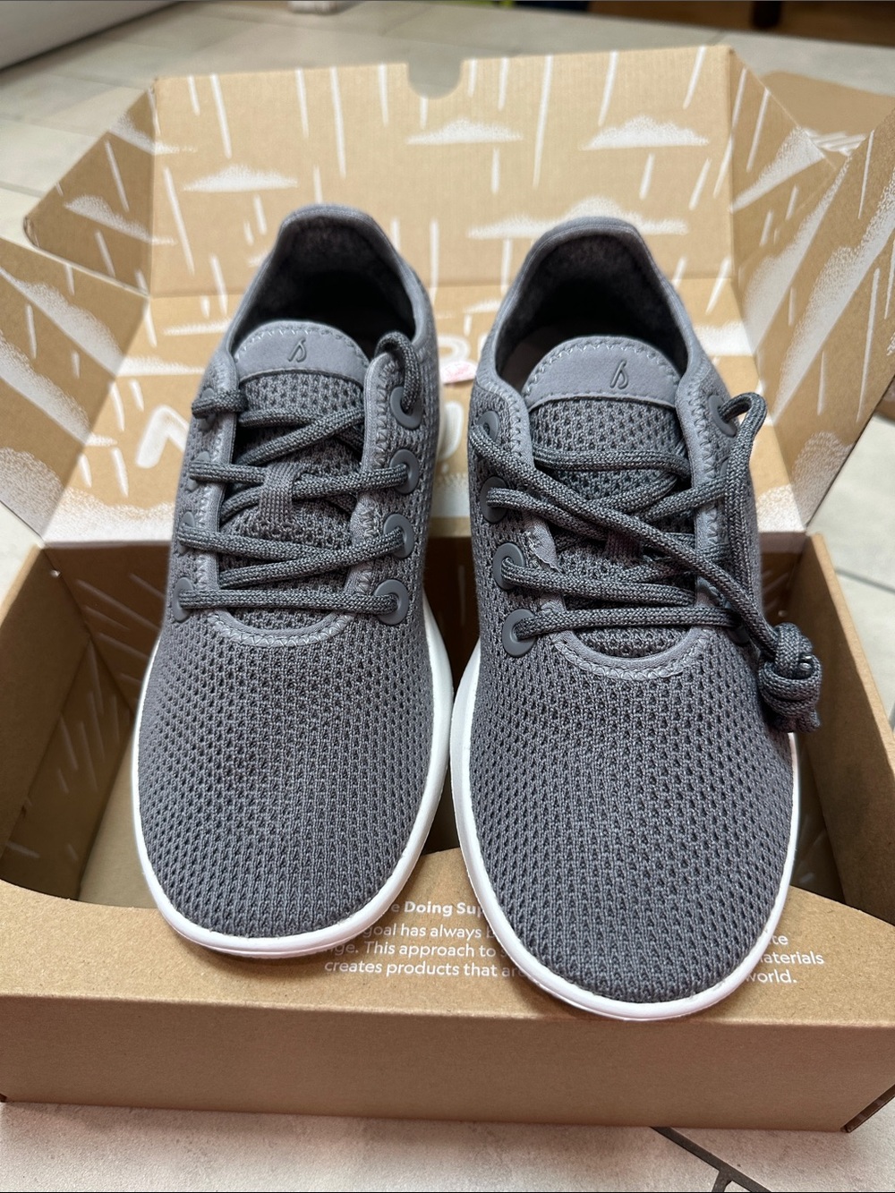 NEW Allbirds Tree Runner | Women’s US 7 | Mist (White) | Brand New in Box